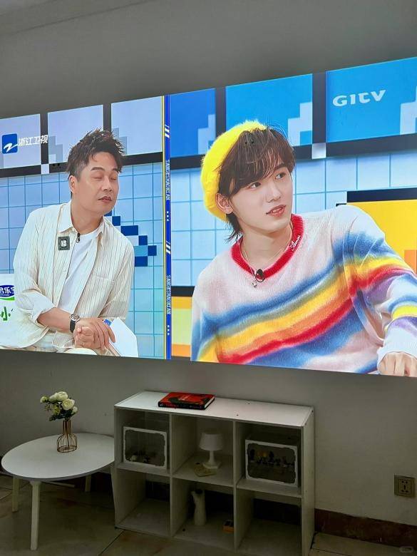 榜最新：当贝X5S Pro超高人气实力稳居榜首pg电子免费模拟器游戏家用4K投影仪销量排行(图7)